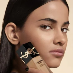 All Hours Foundation MN10 25ml