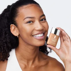 Anti-Blemish Solutions Liquid Makeup Wn 114 Golden 30ml