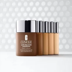 Anti-Blemish Solutions Liquid Makeup Wn 122 Clove 30ml