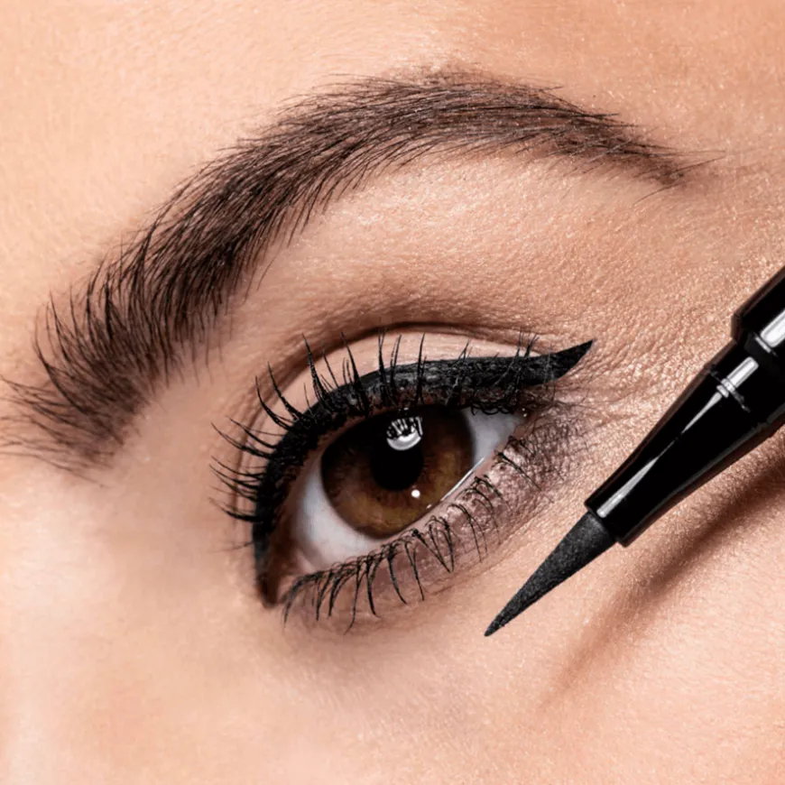 Artdeo Long Lasting Intense #01 Black Line 1,5ml