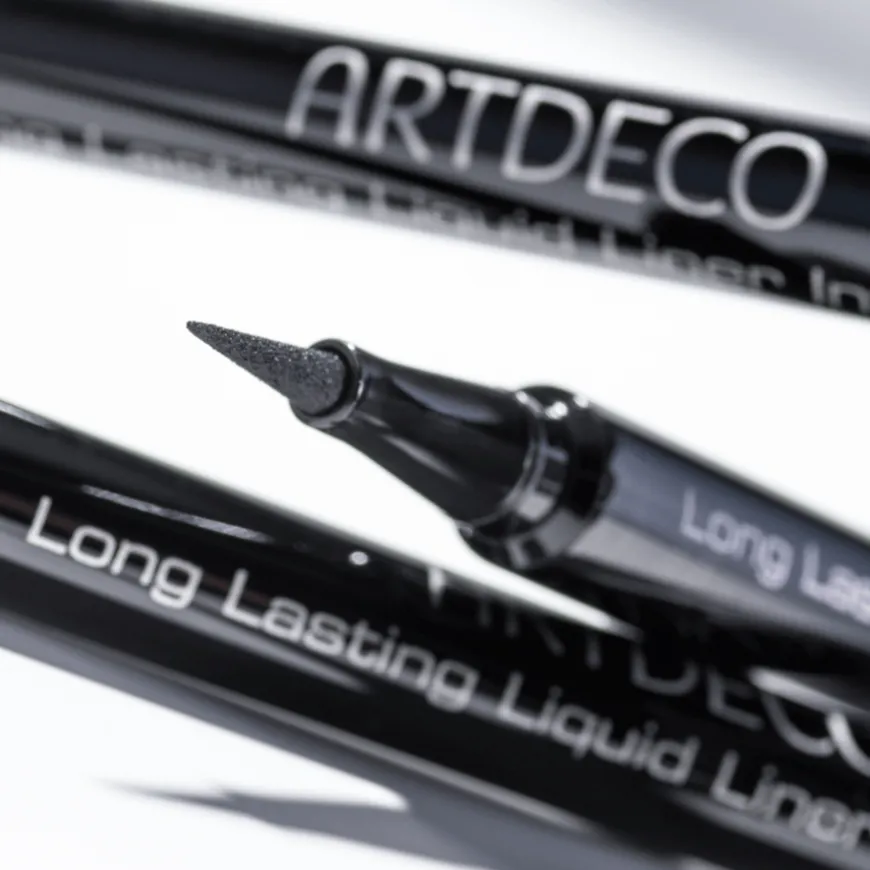 Artdeo Long Lasting Intense #01 Black Line 1,5ml