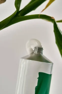 Black Bamboo Nourishing Calming Hand & Nail Cream 50ml