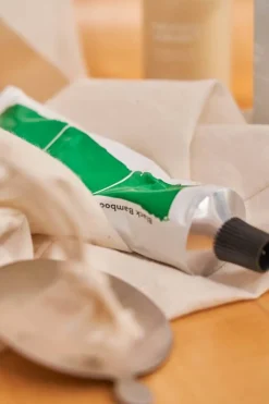 Black Bamboo Nourishing Calming Hand & Nail Cream 50ml