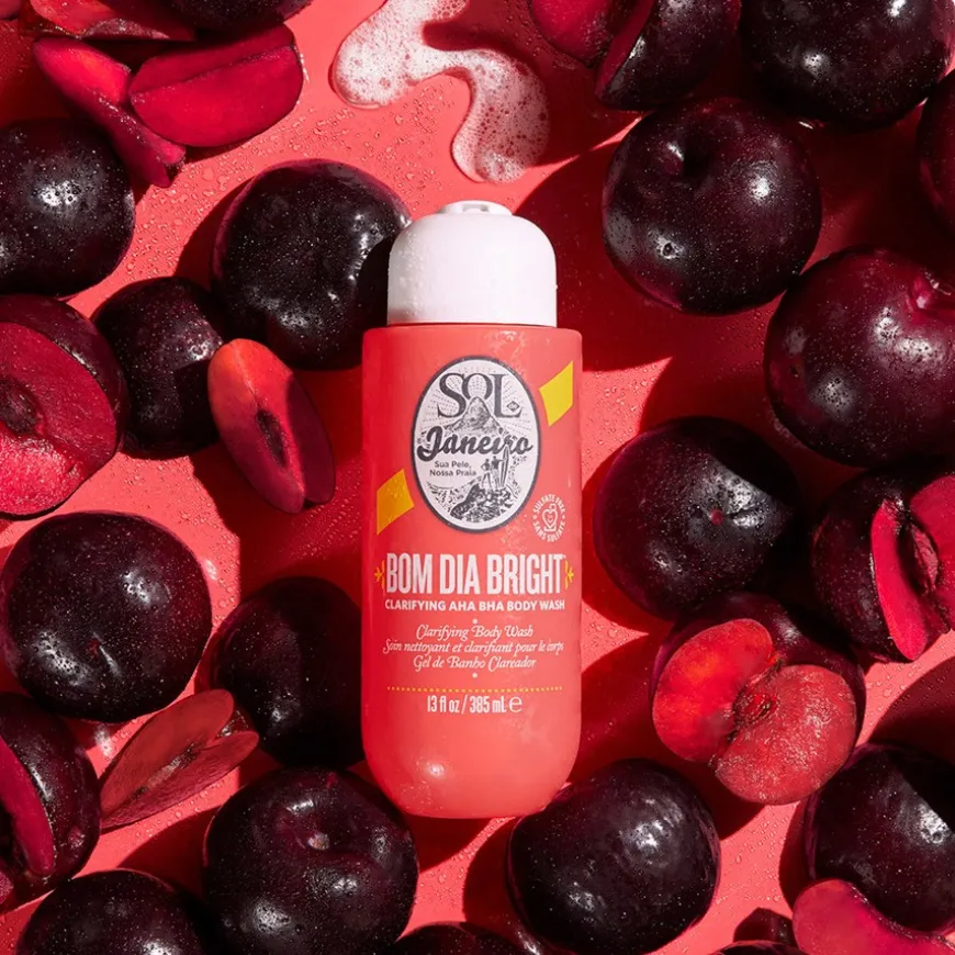 Bom Dia Bright Clarifying AHA BHA Body Wash 385ml