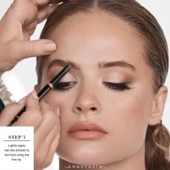 Brow Definer Auburn 0,2g