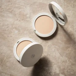 by Anniken E. Jørgensen Airy Pressed Setting Powder 8,2g
