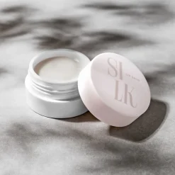 by Anniken E. Jørgensen Silk 10ml