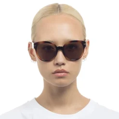 Capacious Tortoise With Brown Mono Lens