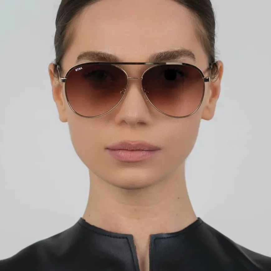 Charlie Gold/Brown to Pink Fade