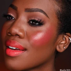 Cheek Kiss Cream Blush 140 Merlot Moment 6g