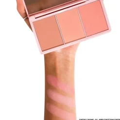 Cheeky Threesome Blush Palette Apple Bottom Cheeks 13,5g