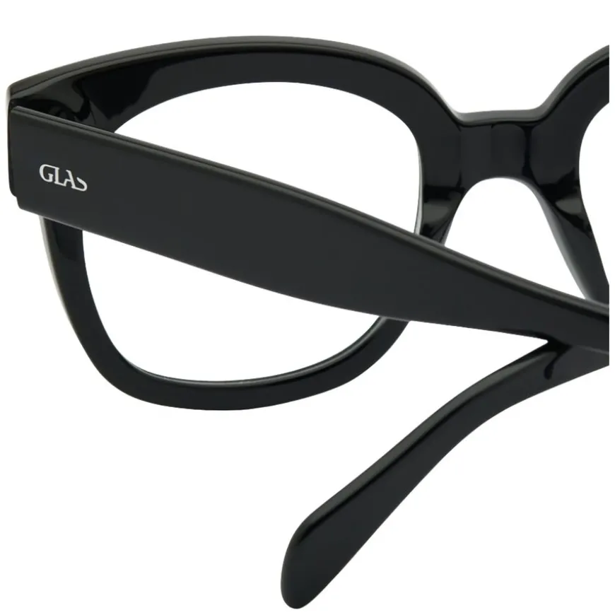 Chloe Black Strength 1.0 +