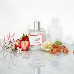 Classic Strawberry Fields Eau De Parfum 60 ml