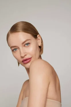 Colorluxe Hydrating Cream Lipstick Magnolia 2g