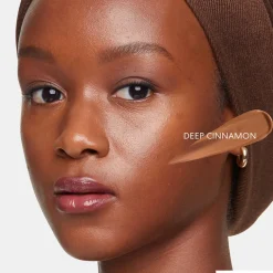 Complexion Rescue Brightening Concealer SPF25 Deep Cinnamon 10ml