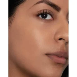 Conceal + Perfect 2 In 1 Foundation + Concealer Sand 30ml