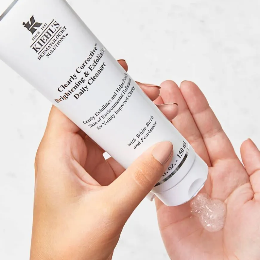 Dermatologist Solutions Exfoliating Cleanser 150ml