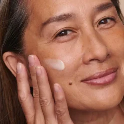 Even Smoother™ Glycolic Retinol Resurfacing Serum 30ml