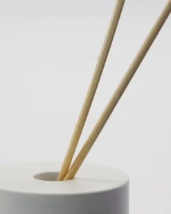 Fresh Linen Diffuser 100ml