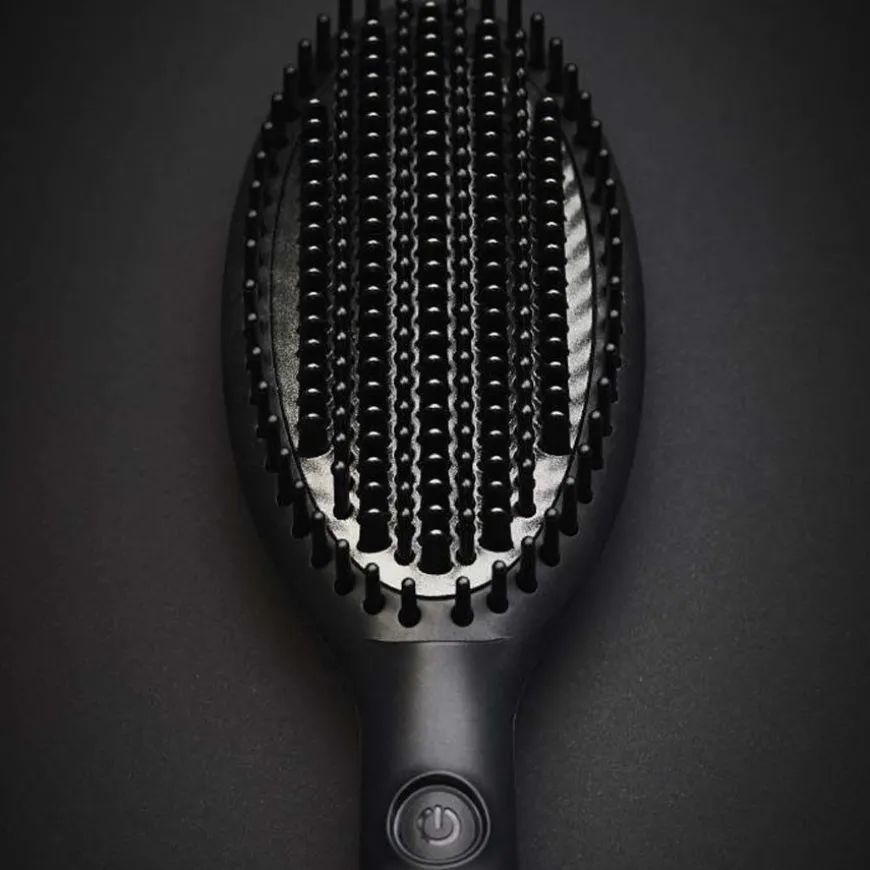Glide Smoothing Hot Brush