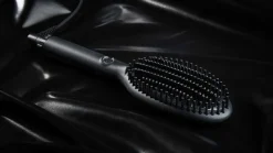 Glide Smoothing Hot Brush