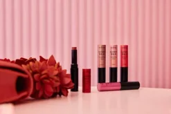 Glossy Balm Hydrating Stylo 41 Pink Silk 1,6g