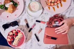 Glossy Balm Hydrating Stylo 41 Pink Silk 1,6g