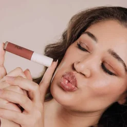 Glossy Lip Tint Plumping Tinted Lip Oil Hibiscus Spritz 34g