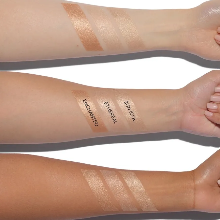 Glow Seeker Highlighter Enchanted 11g