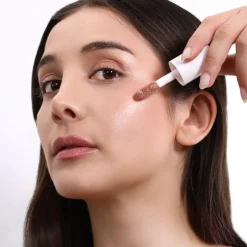 Glow Show Liquid Highlighter 003 Champagne Delight 4,3ml