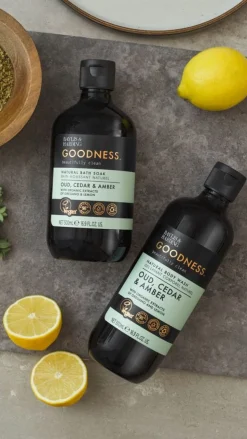 Goodness Oud, Cedar & Amber Hand & Body Cream 500ml