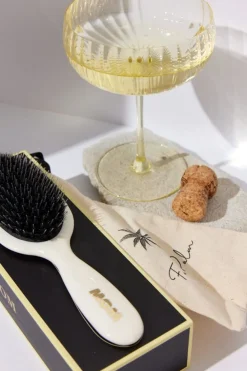 Hair Brush Mom Medium