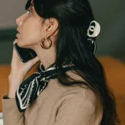 Hair Claw Coco White