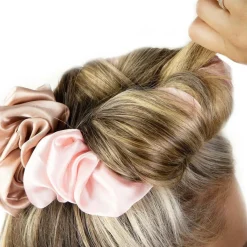 Heatless Curling Scrunchie