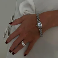 Heritage Oval Watch Silver