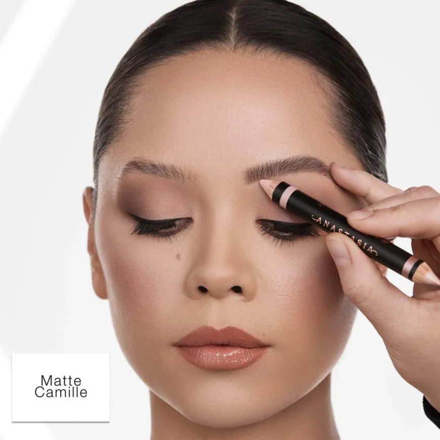 Highlighting Duo Pencil Shell & Lace 4,8g