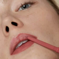 Hyaluronic Lip Liner 4. Dare To Bare 0,3g