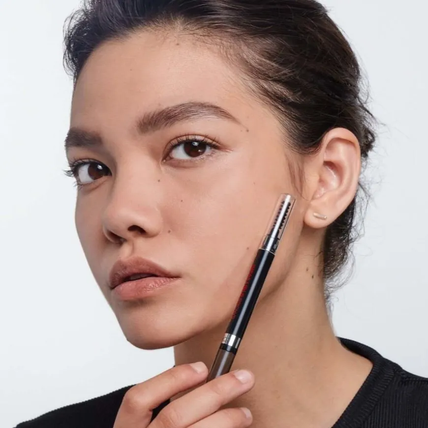 Infaillible Brows 24H Filling Triangular Pencil 5.0 Light Brunette 1ml