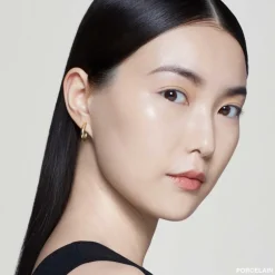 Intensive Serum Foundation SPF40 11 N 012 Porcelain 30ml