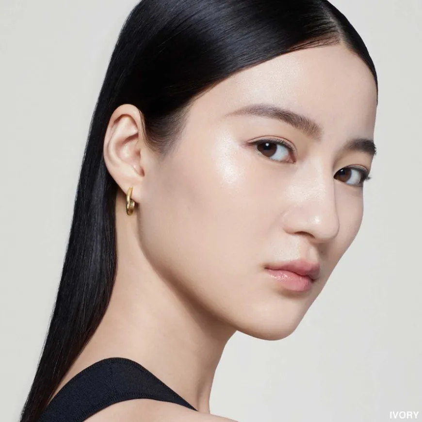 Intensive Serum Foundation SPF40 28 C 024 Ivory 30ml