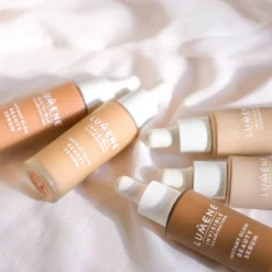 Invisible Illumination Instant Glow Beauty Serum Universal Deep 30ml