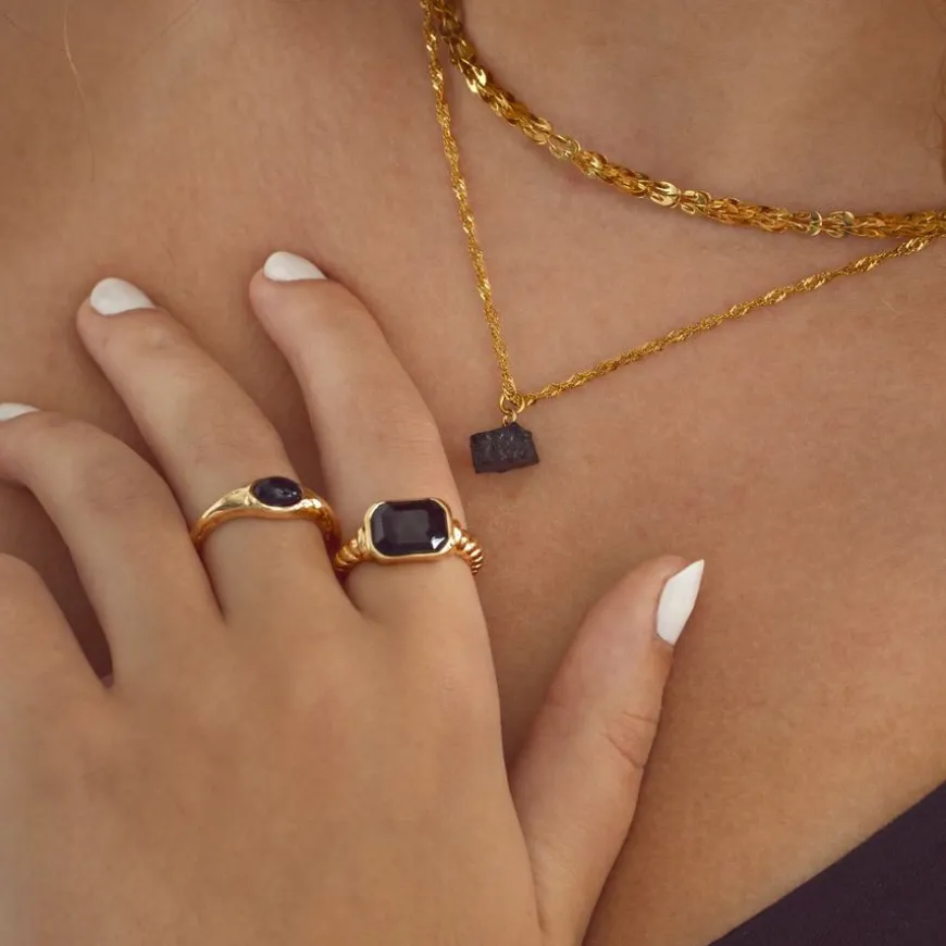 Isolde Black Agate Necklace