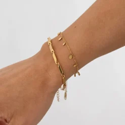 Lia Tiny Oval Bracelet Stainless Steel 1pcs