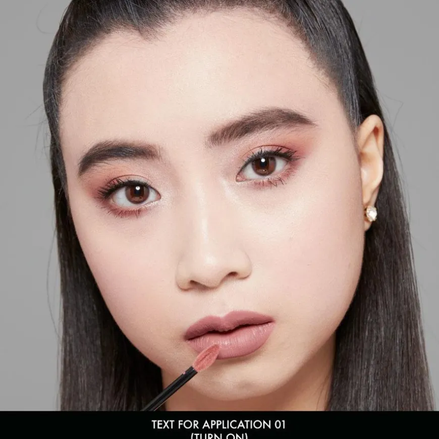 Lip Lingerie XXL Matte Liquid Lipstick Turn On 4ml