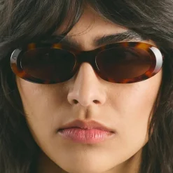 Louis Tortoise Brown