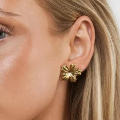 Mabel Flower Stud Earrings