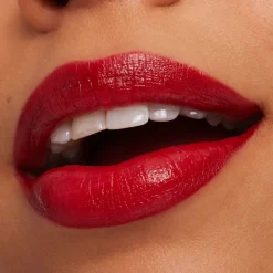 Macximal Sleek Satin Lipstick Centre Of Attention 3g