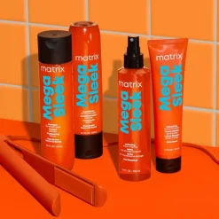 Mega Sleek Iron Smoother Defrizzing Leave-In Spray 250ml