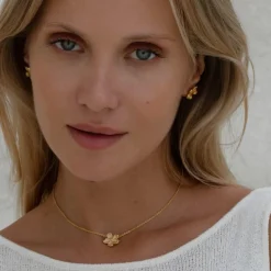 Midi Flower Earrings