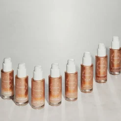 Natural Glow Fluid Foundation SPF20 4 Tan 30ml